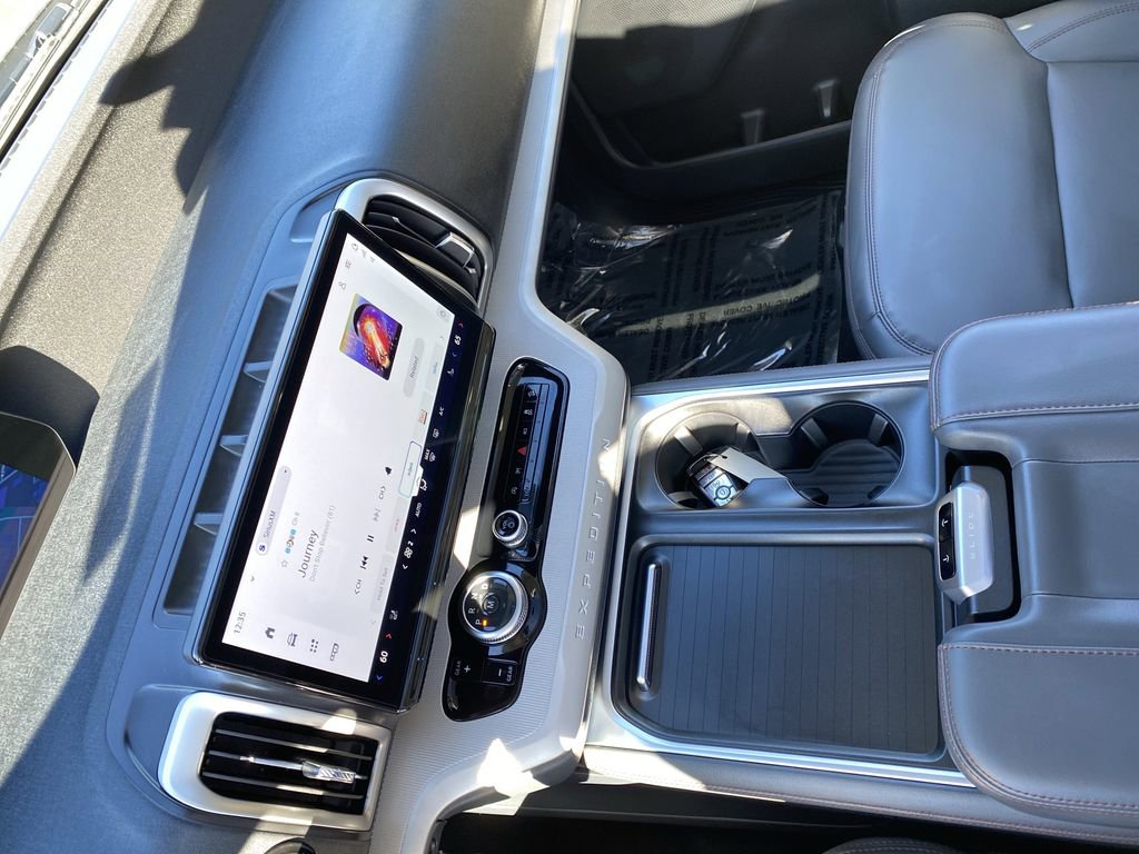 New 2025 Ford Expedition Max Active image 25