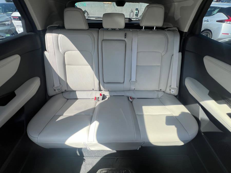Used 2024 Nissan Ariya FWD image 40