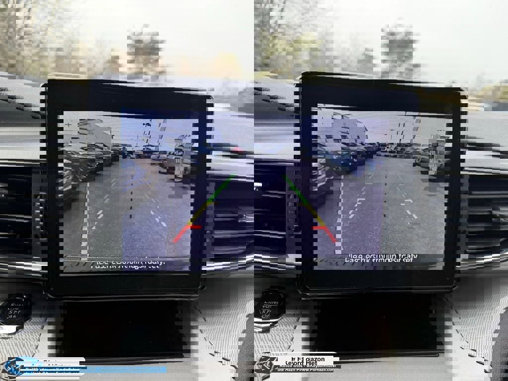 Certified 2022 Ford Explorer XLT w/ Equipment Group 202A image 21