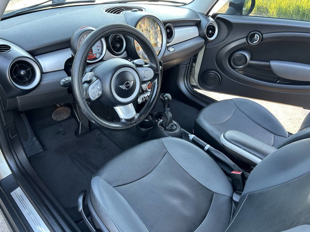 Used 2009 MINI Cooper Clubman Hardtop image 3