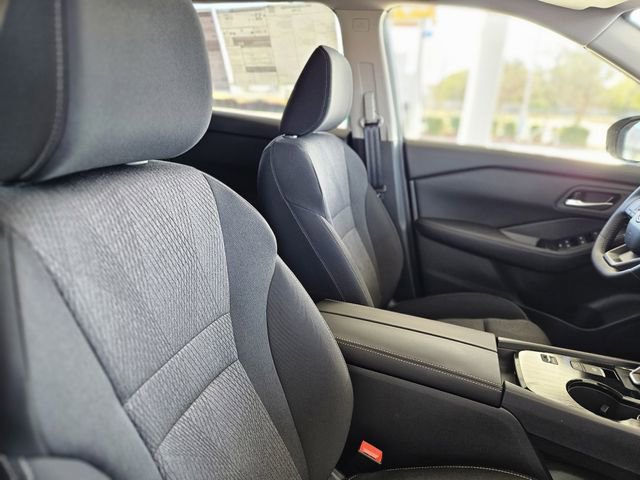 New 2026 Nissan Rogue SV FWD image 13