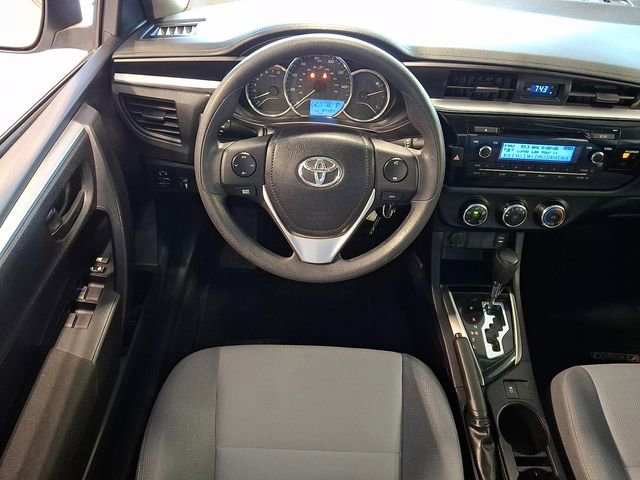 Used 2015 Toyota Corolla L FWD image 14