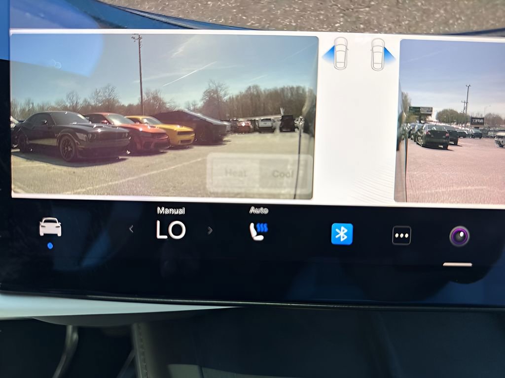 Used 2022 Tesla Model X image 23
