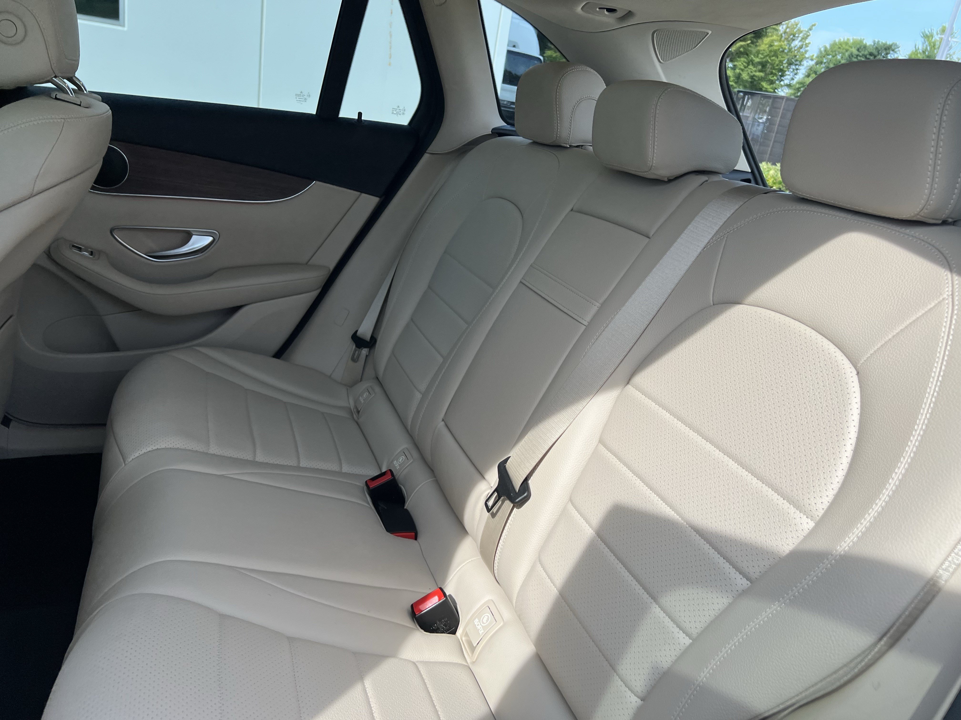 Certified 2021 Mercedes-Benz GLC 300 4MATIC image 33