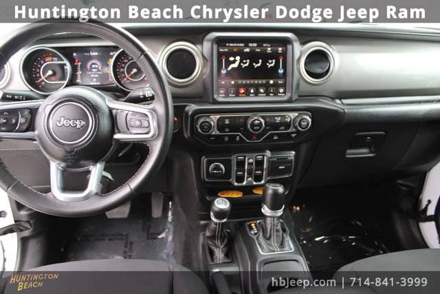 Used 2023 Jeep Wrangler Sahara image 13