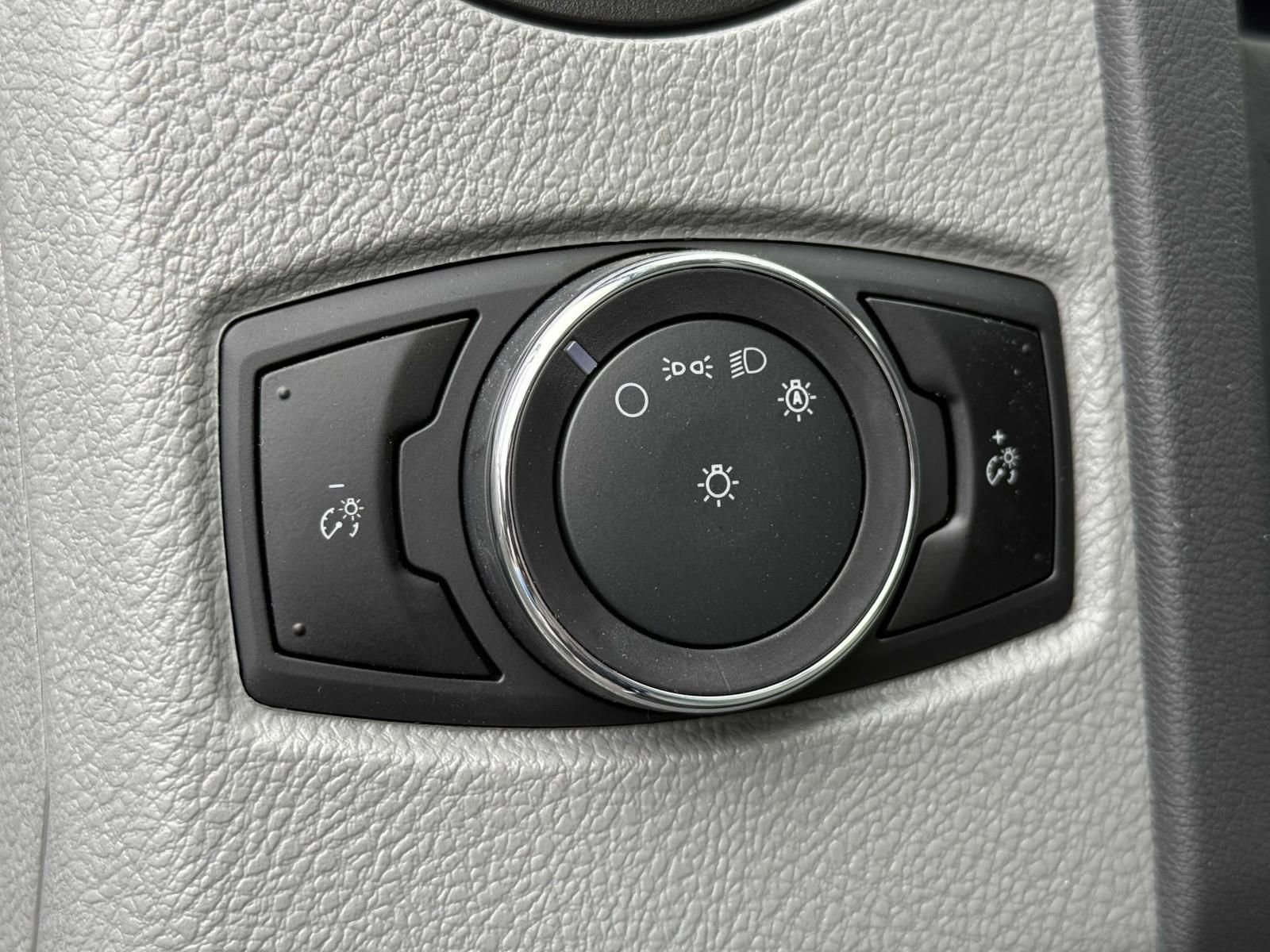 New 2026 Ford E-450 and Econoline 450 Super Duty w/ Driver's Safety Package RWD image 17