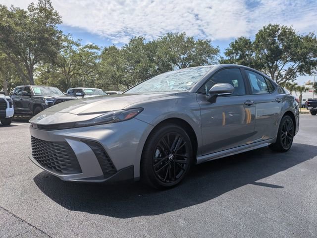 Used 2025 Toyota Camry SE AWD/4WD image 8