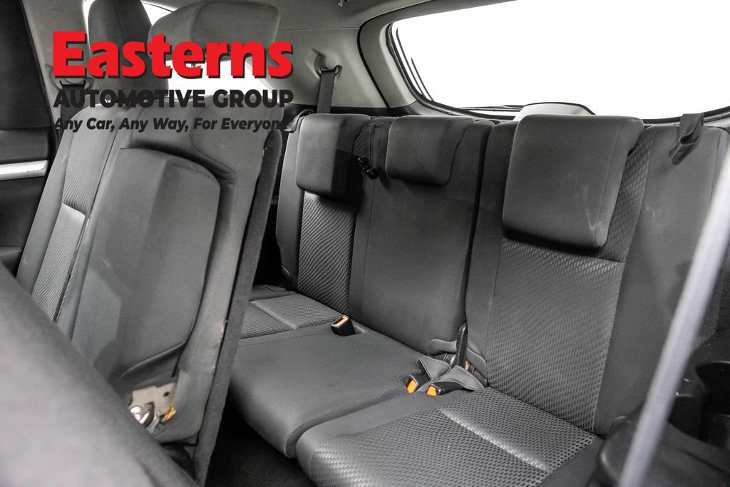 Used 2019 Toyota Highlander LE FWD image 24