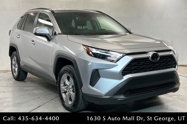 Used 2025 Toyota RAV4 LE AWD/4WD image 7