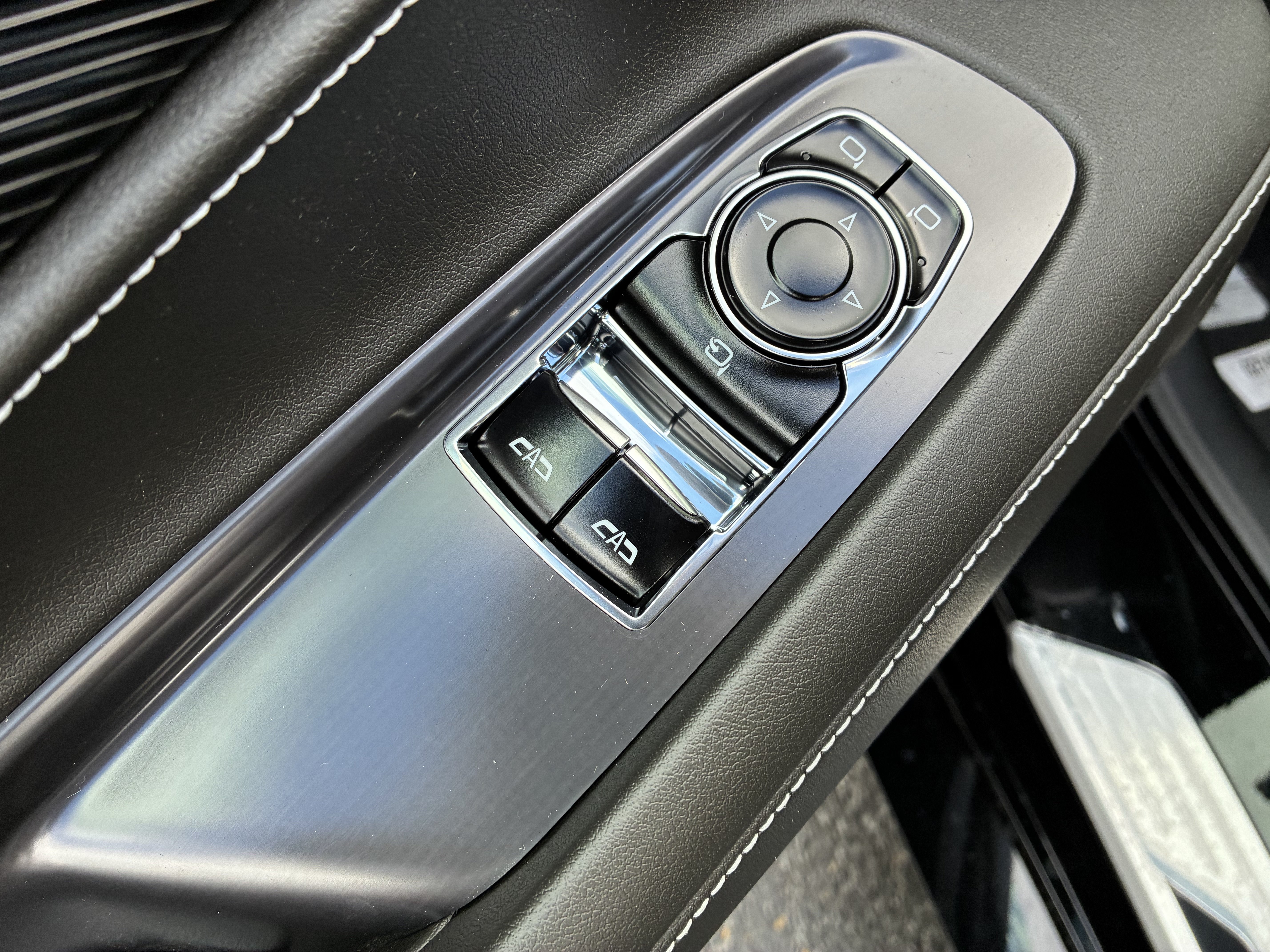 New 2027 Chevrolet Corvette Stingray Coupe w/ Stealth Interior Trim Package RWD image 18