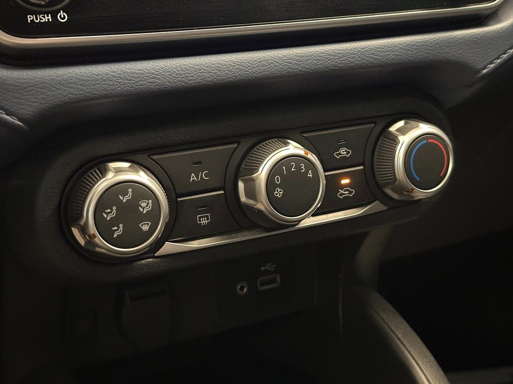 Used 2023 Nissan Versa SV w/ Trunk Package image 13