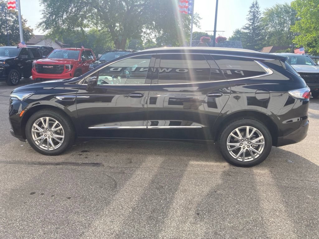 Certified 2024 Buick Enclave Essence w/ Experience Buick Package AWD/4WD image 8