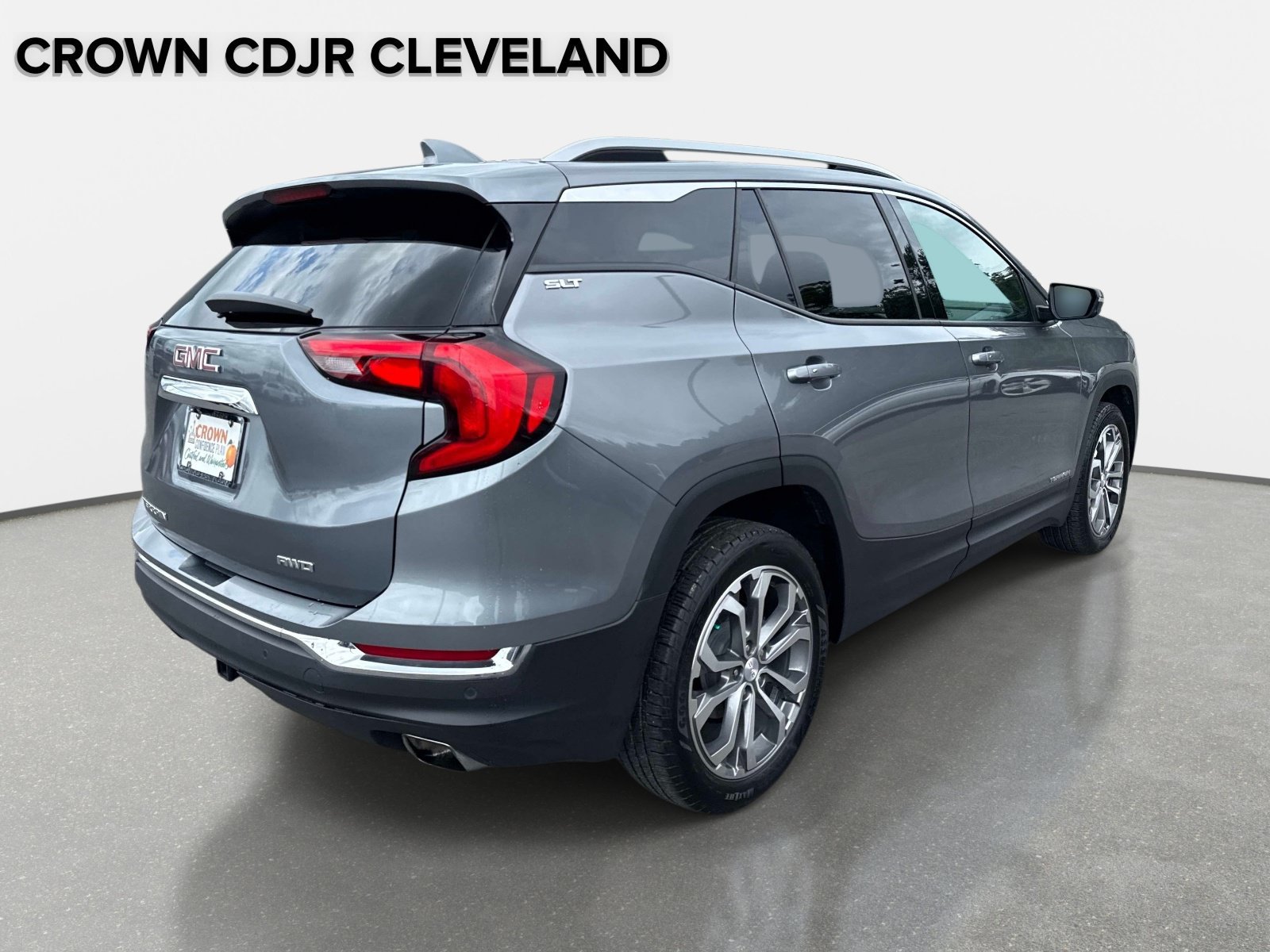Used 2020 GMC Terrain SLT w/ Preferred Package AWD/4WD image 4