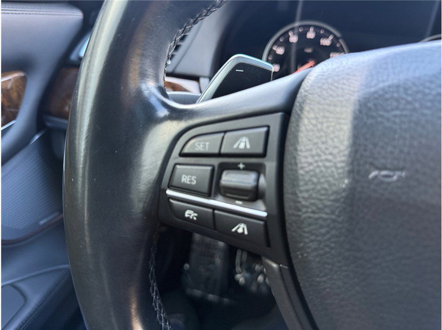 Used 2015 BMW 750Li RWD image 26