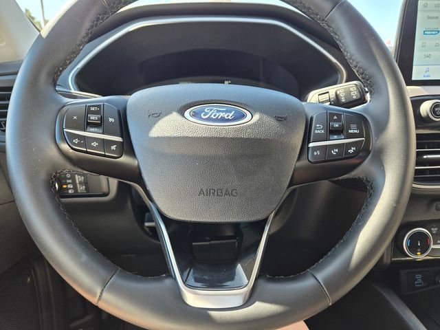 Certified 2022 Ford Escape SE w/ SE Sport Appearance Package FWD image 27