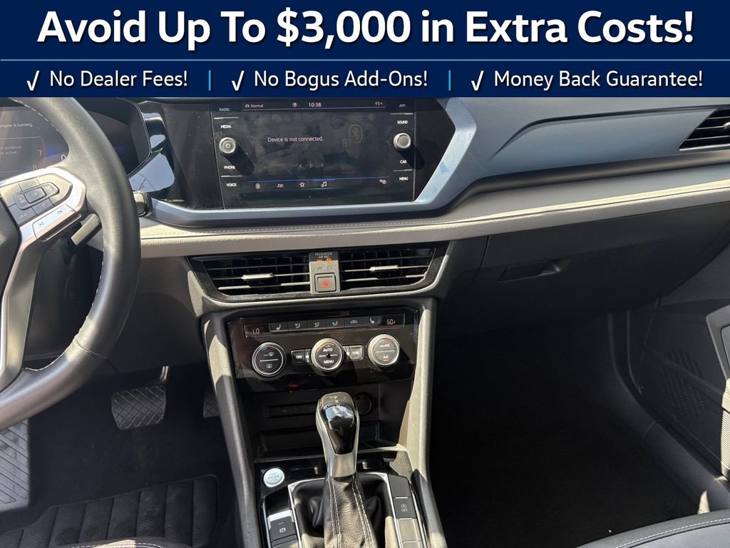 Used 2024 Volkswagen Taos SE AWD/4WD image 20