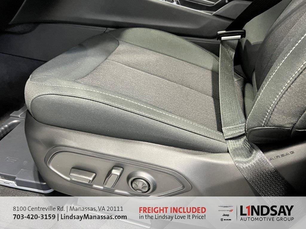 New 2025 Jeep Grand Cherokee L Laredo w/ Luxury Tech Group I image 21