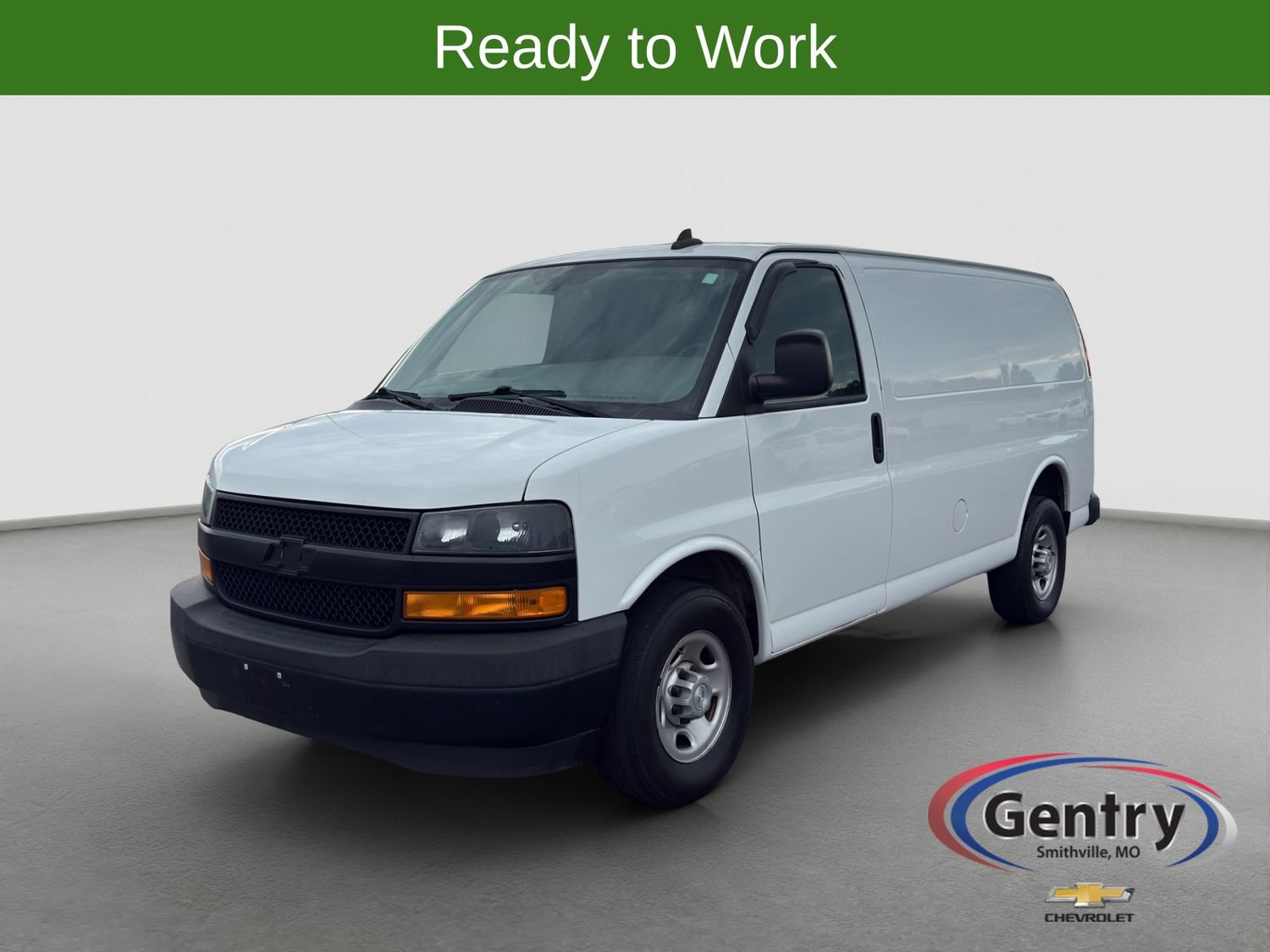 Used 2018 Chevrolet Express 2500 w/ Driver Convenience Package RWD image 1