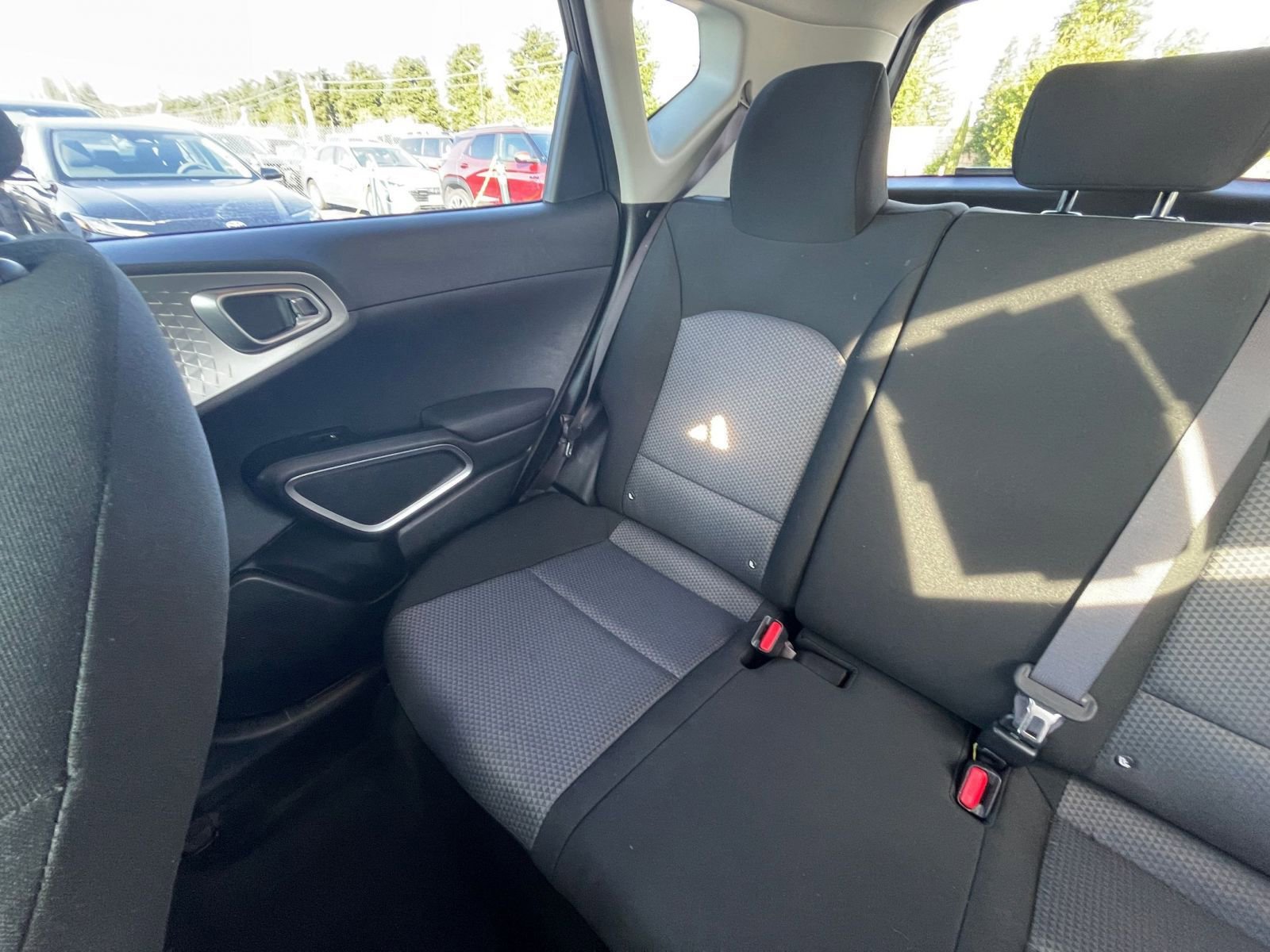 Used 2025 Kia Soul LX w/ LX Technology Package image 34