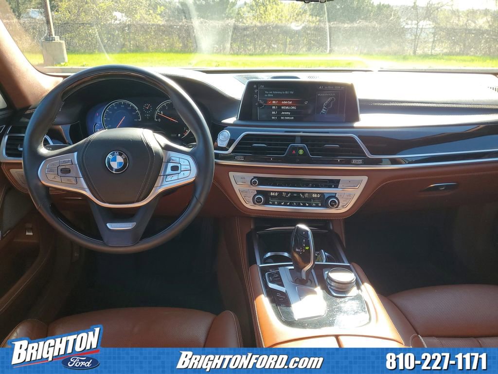 Used 2016 BMW 750i xDrive AWD/4WD image 15