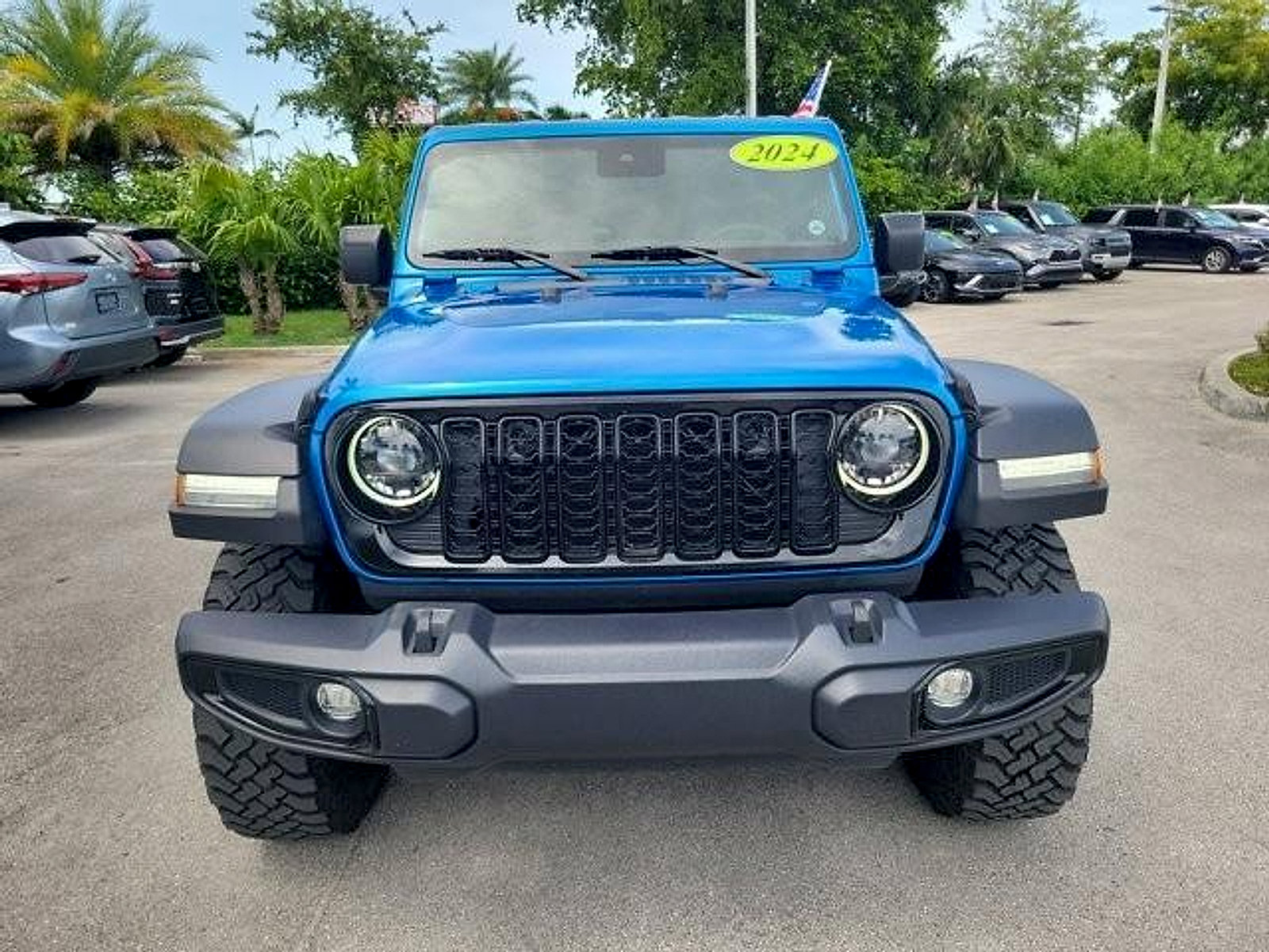 Used 2024 Jeep Wrangler Unlimited Sport AWD/4WD image 2