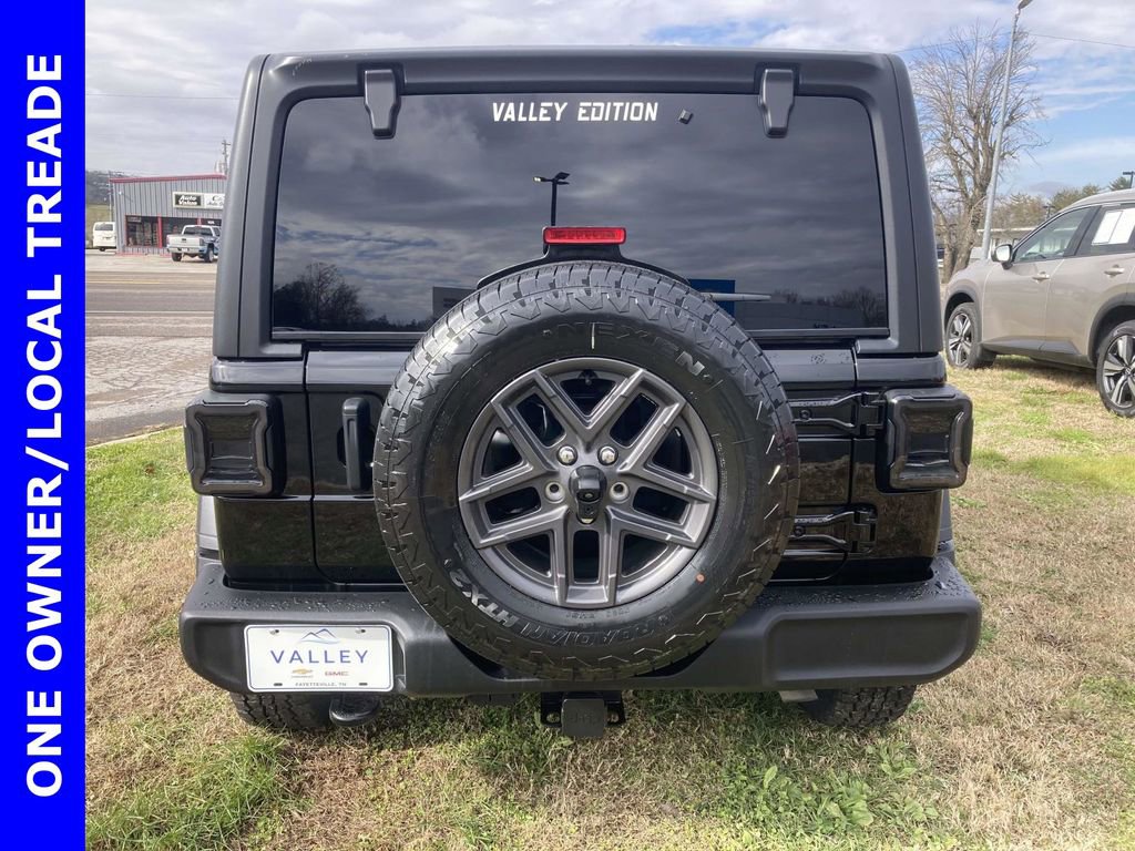 Used 2024 Jeep Wrangler Sport S image 5