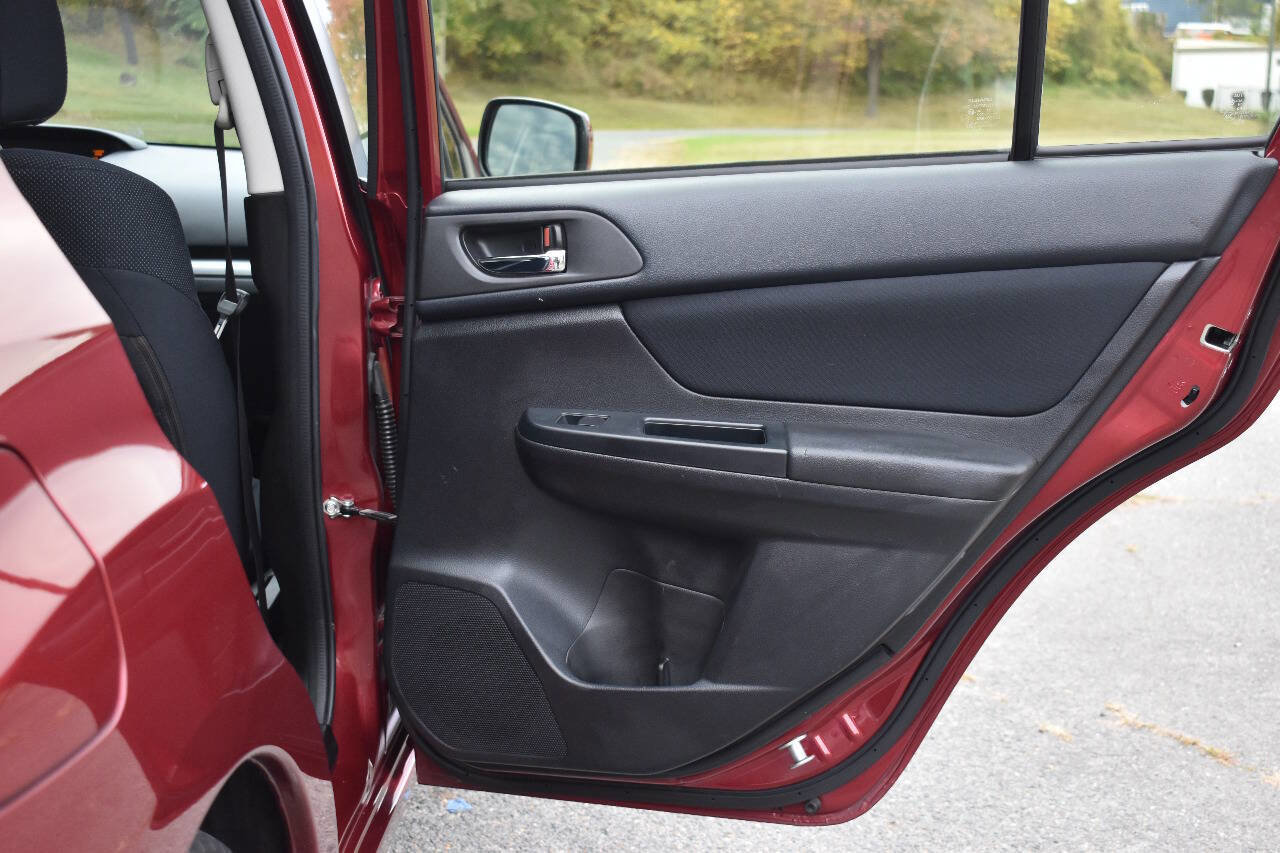 Used 2013 Subaru Impreza 2.0i Premium image 11