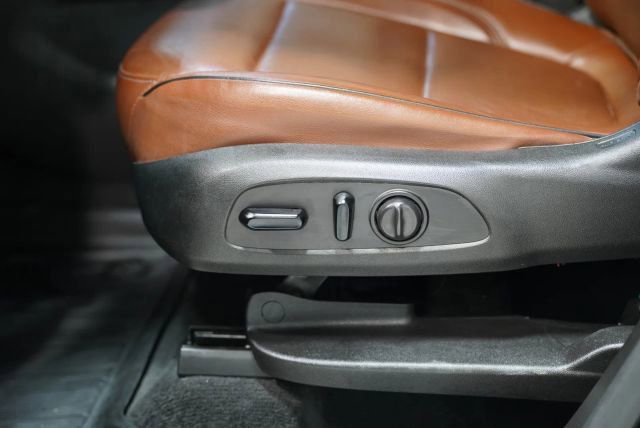 Used 2021 Chevrolet Traverse High Country w/ LPO, Floor Liner Package FWD image 31
