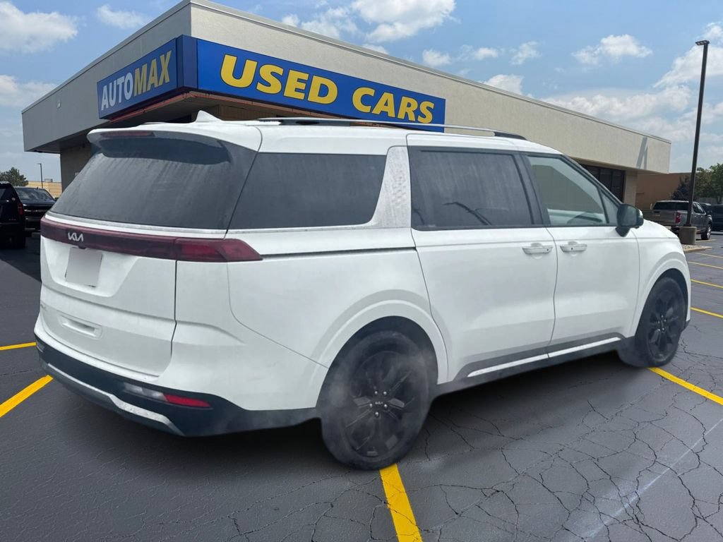 Used 2024 Kia Carnival SX FWD image 6