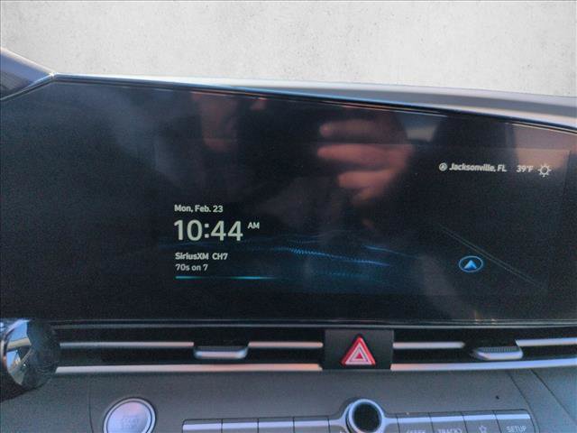 Used 2023 Hyundai Elantra SEL w/ Convenience Package image 13