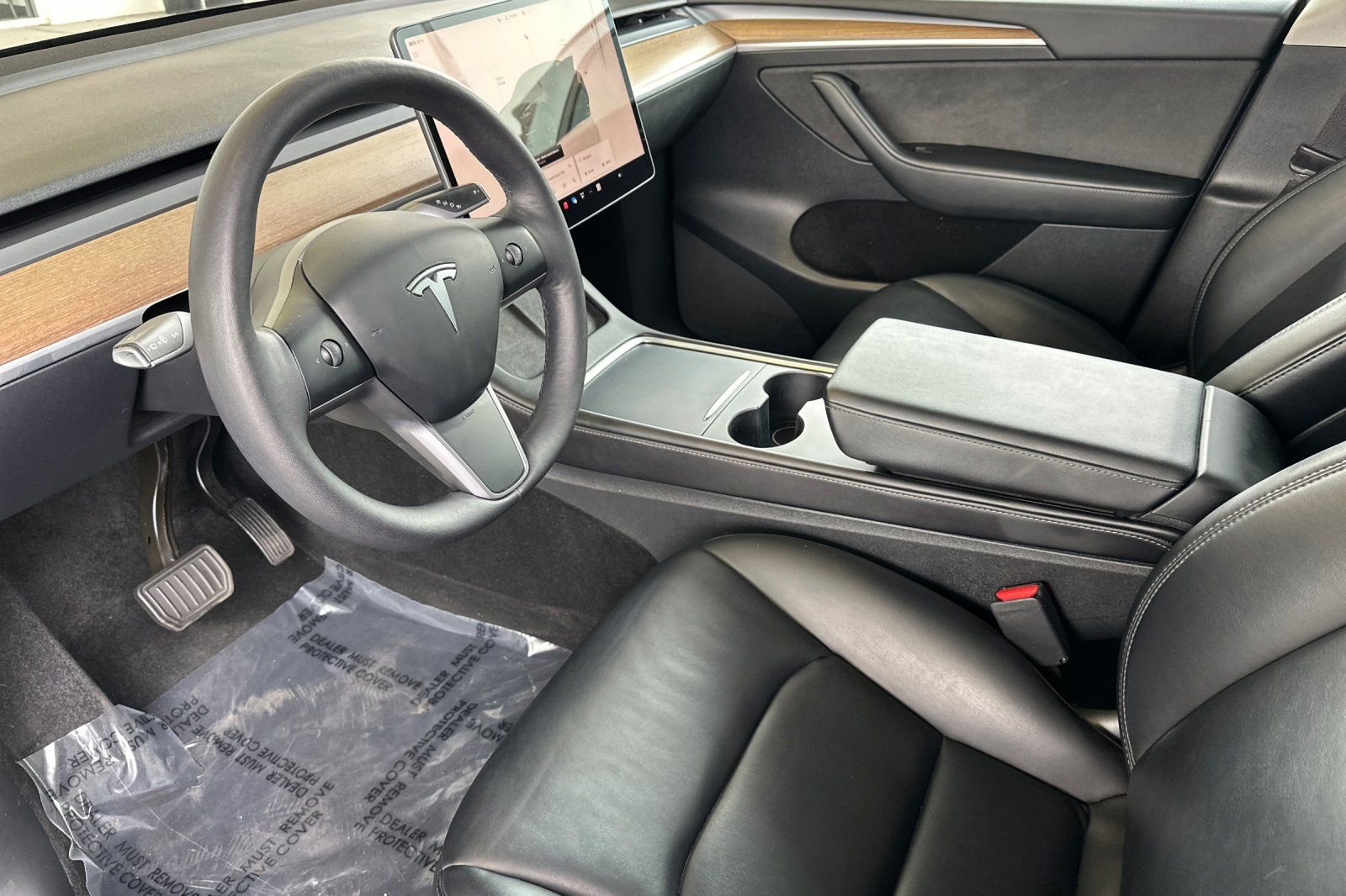 Used 2022 Tesla Model Y Long Range image 9