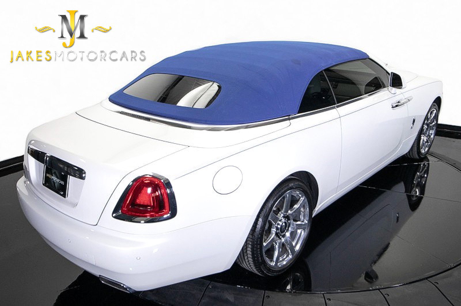 Used 2017 Rolls-Royce Dawn image 14