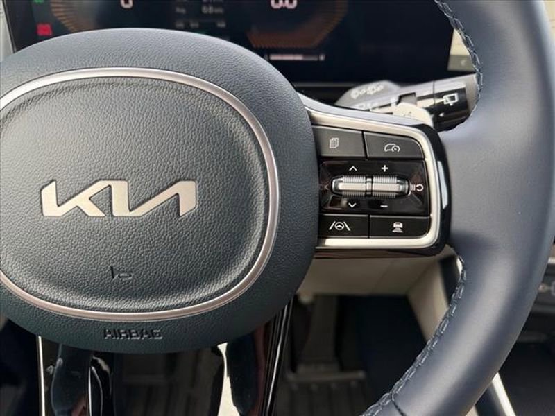 New 2026 Kia Carnival EX image 24