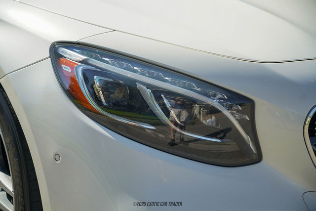 Used 2019 Mercedes-Benz S 560 Cabriolet image 90