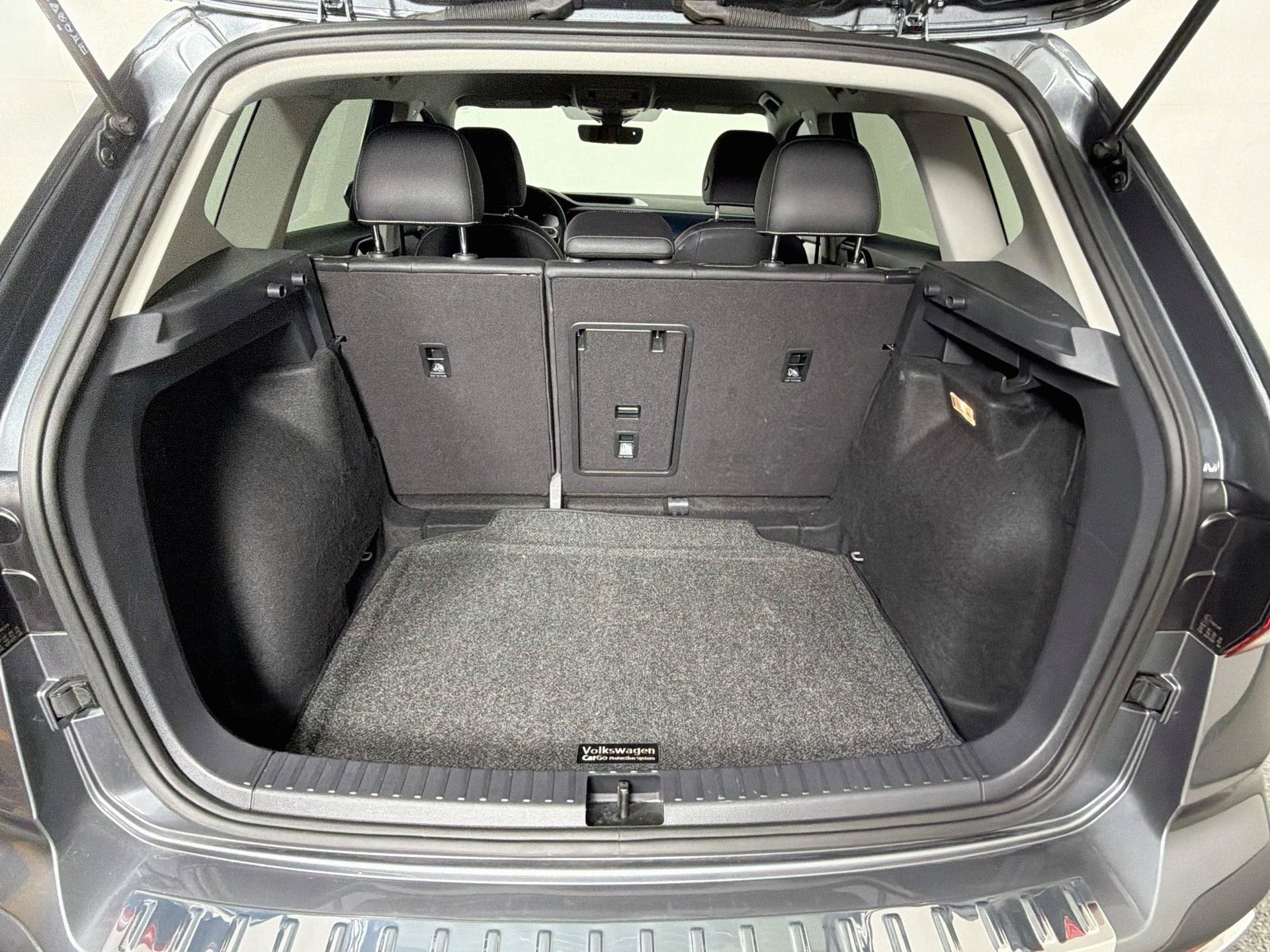 Used 2023 Volkswagen Taos SE FWD image 25