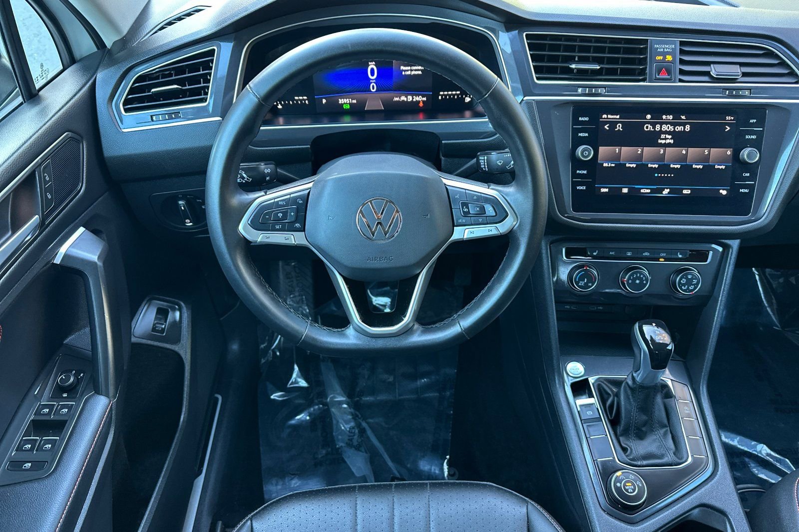 Used 2024 Volkswagen Tiguan Wolfsburg Edition image 13