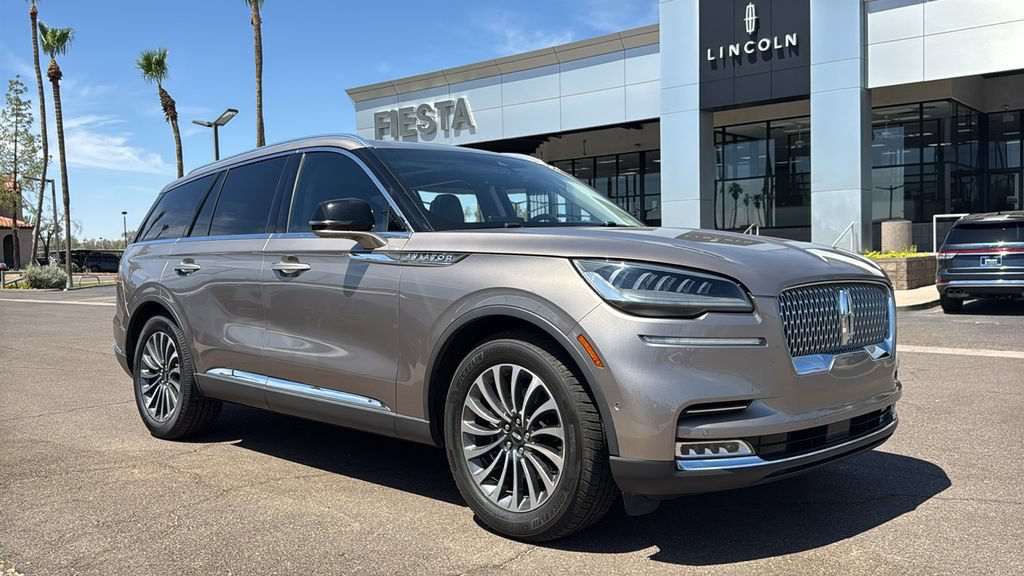 Used 2021 Lincoln Aviator Reserve w/ Equipment Group 201A RWD image 2
