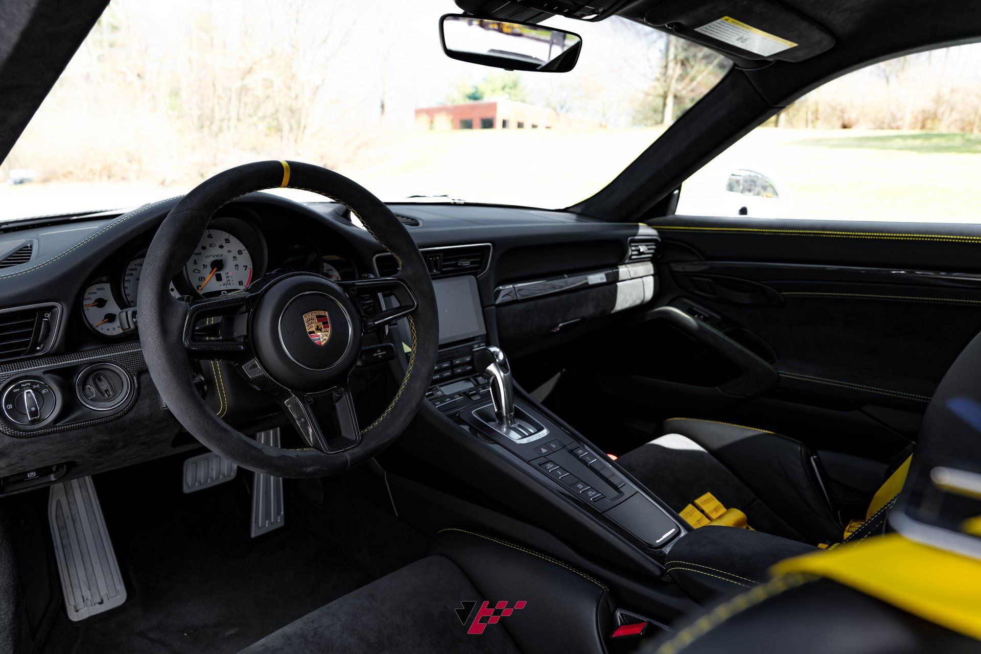 Used 2018 Porsche 911 GT2 RS image 30