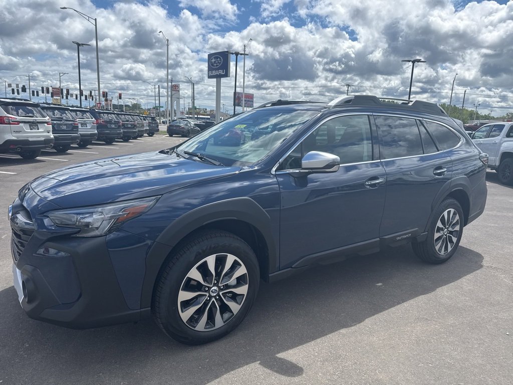 New 2025 Subaru Outback Touring XT image 3