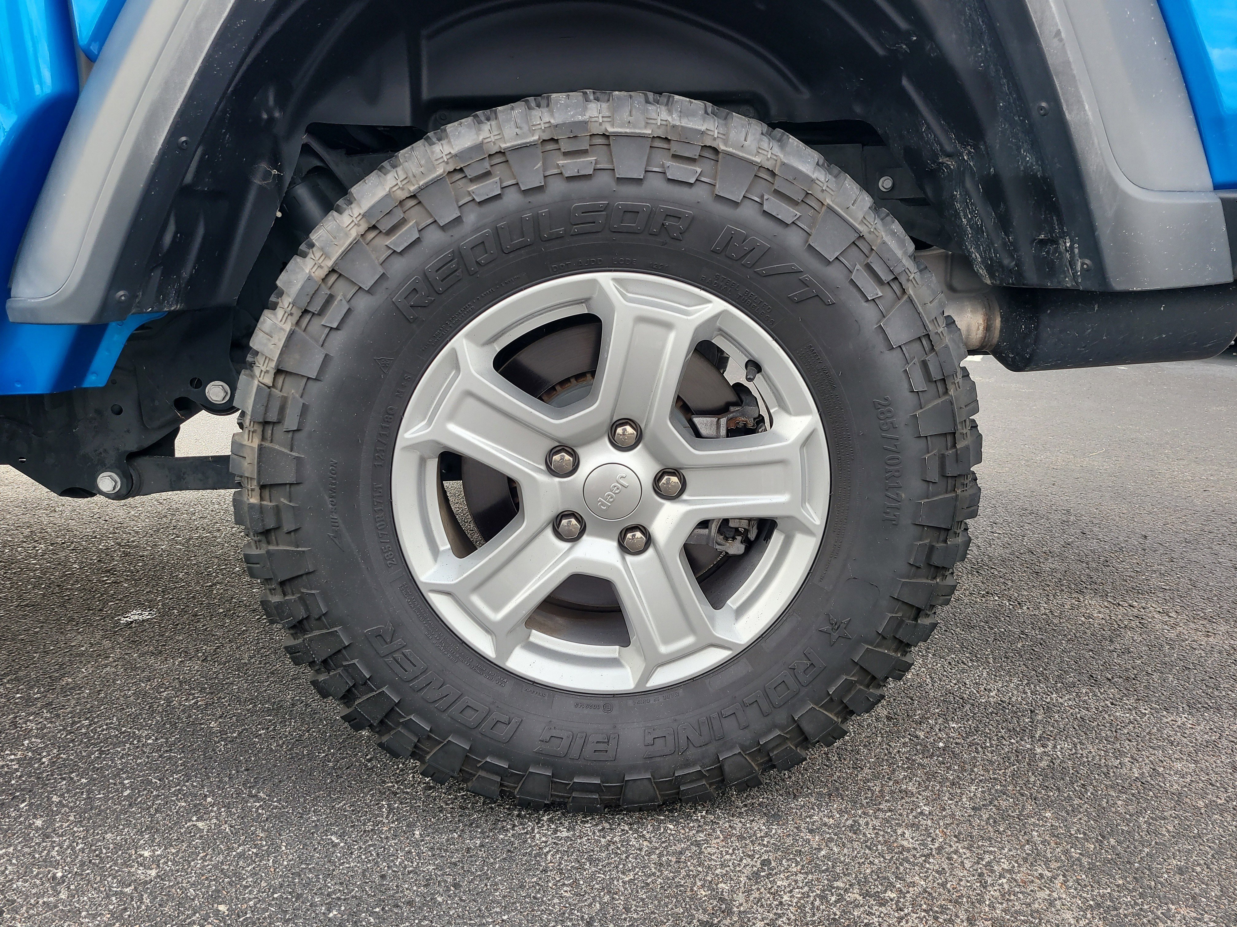 Used 2021 Jeep Gladiator Sport w/ Trailer Tow Package image 9