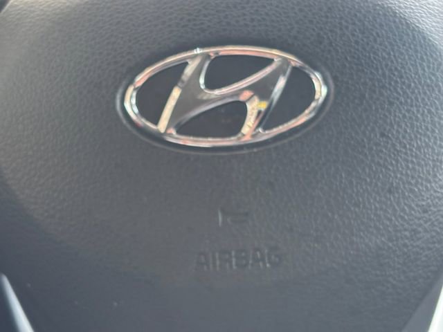 Used 2022 Hyundai Santa Fe Limited AWD/4WD image 13