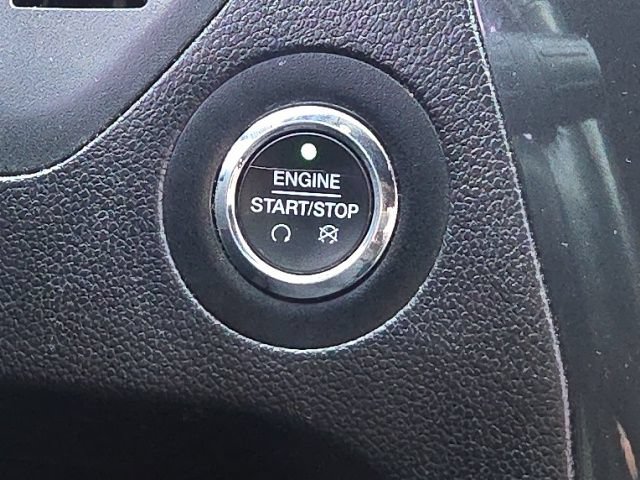 Used 2018 Ford Explorer XLT w/ Equipment Group 202A AWD/4WD image 43