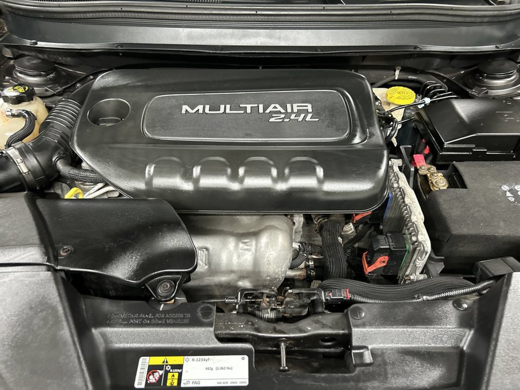 Used 2016 Jeep Cherokee Limited AWD/4WD image 25