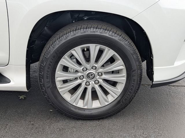 Used 2021 Lexus GX 460 Premium w/ Accessory Package image 12