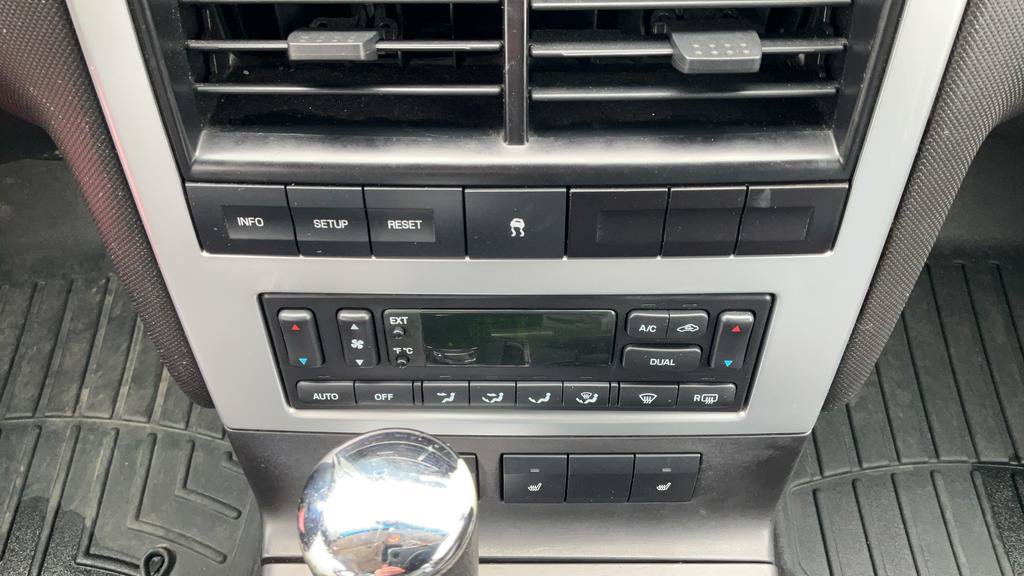 Used 2010 Mercury Mountaineer Premier AWD/4WD image 21
