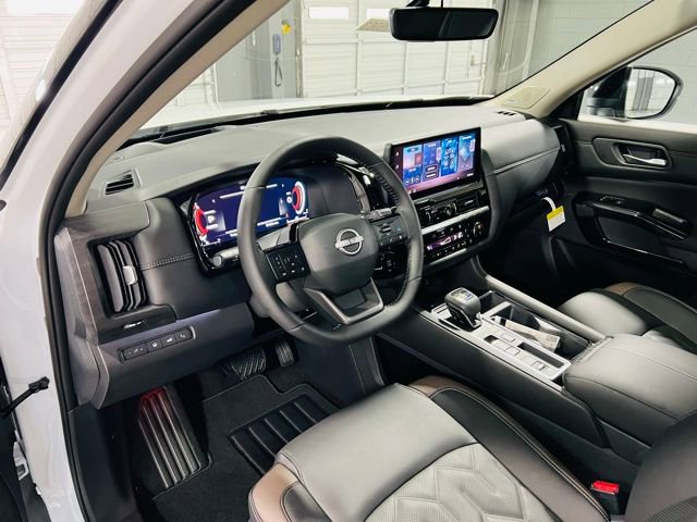 New 2026 Nissan Pathfinder Platinum image 23