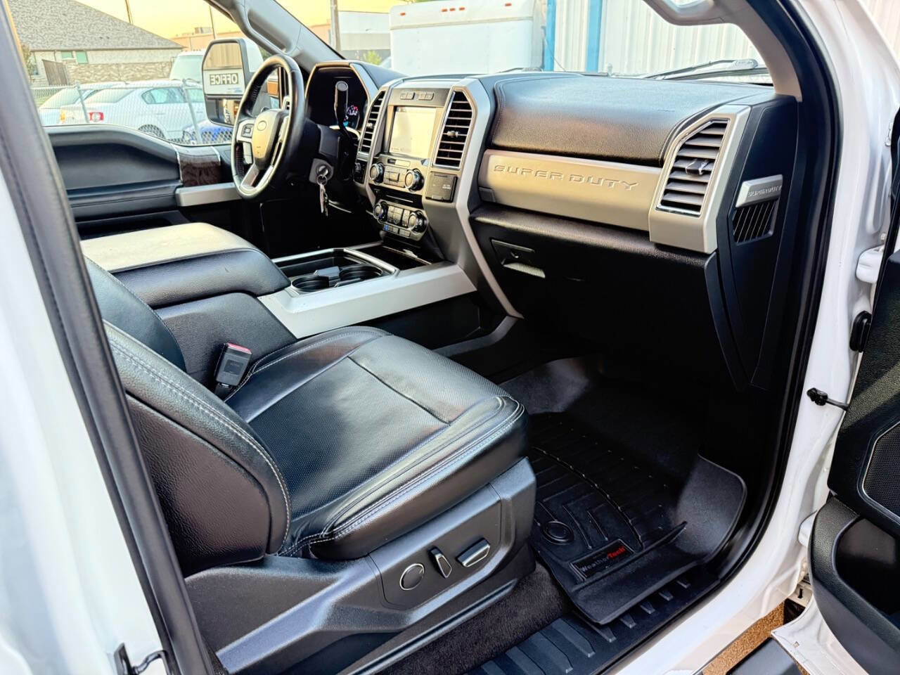 Used 2017 Ford F350 Lariat w/ Lariat Value Package image 21