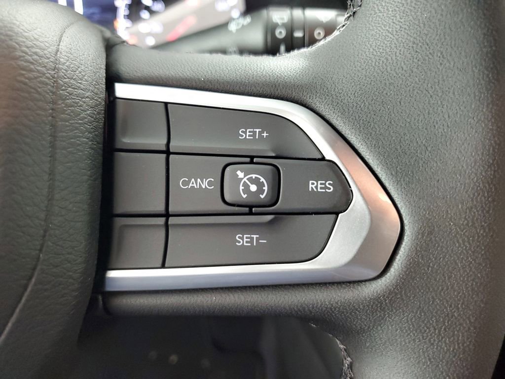 New 2026 Jeep Compass Latitude AWD/4WD image 23