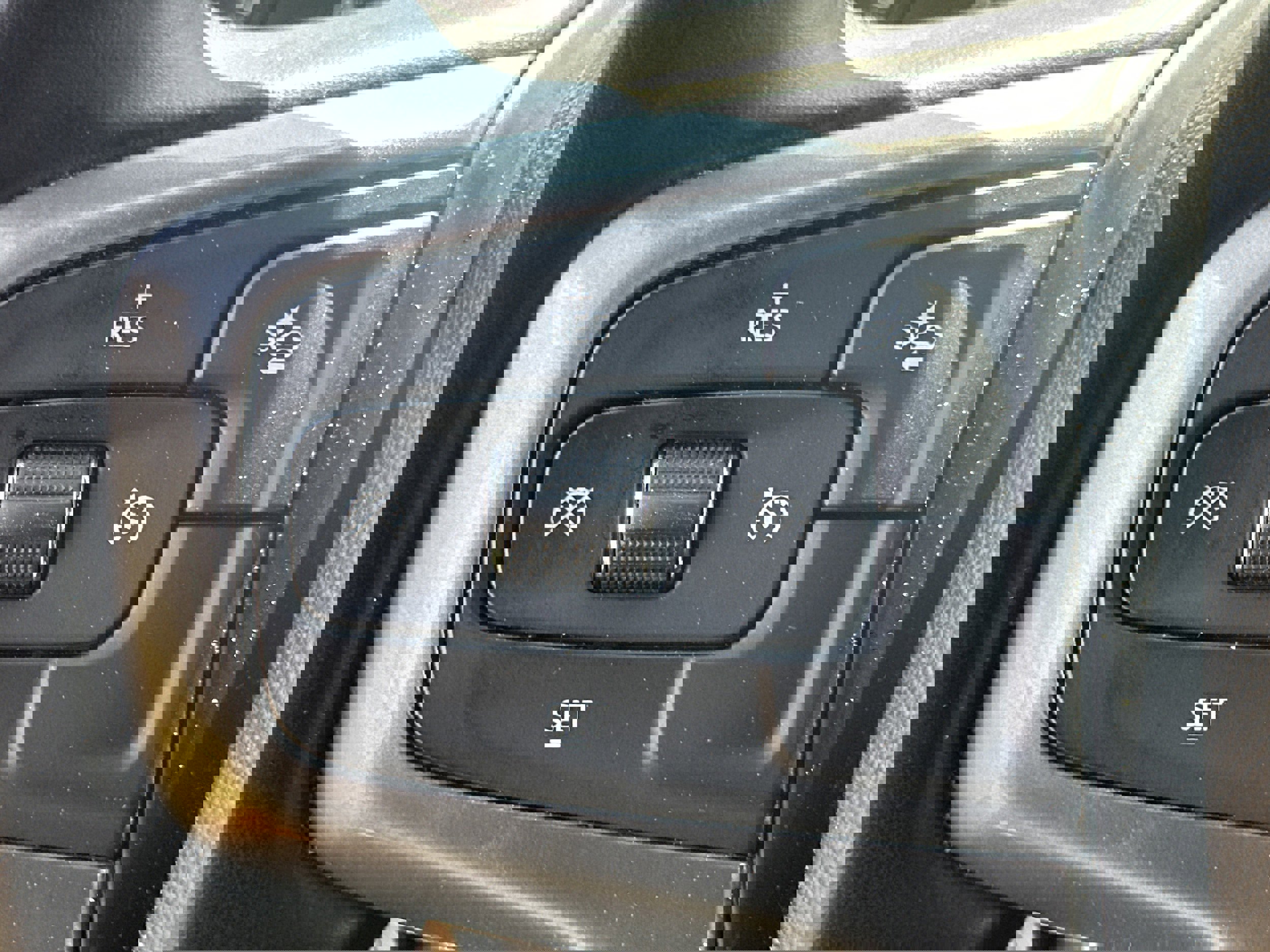 Used 2024 Chevrolet Suburban LT image 23