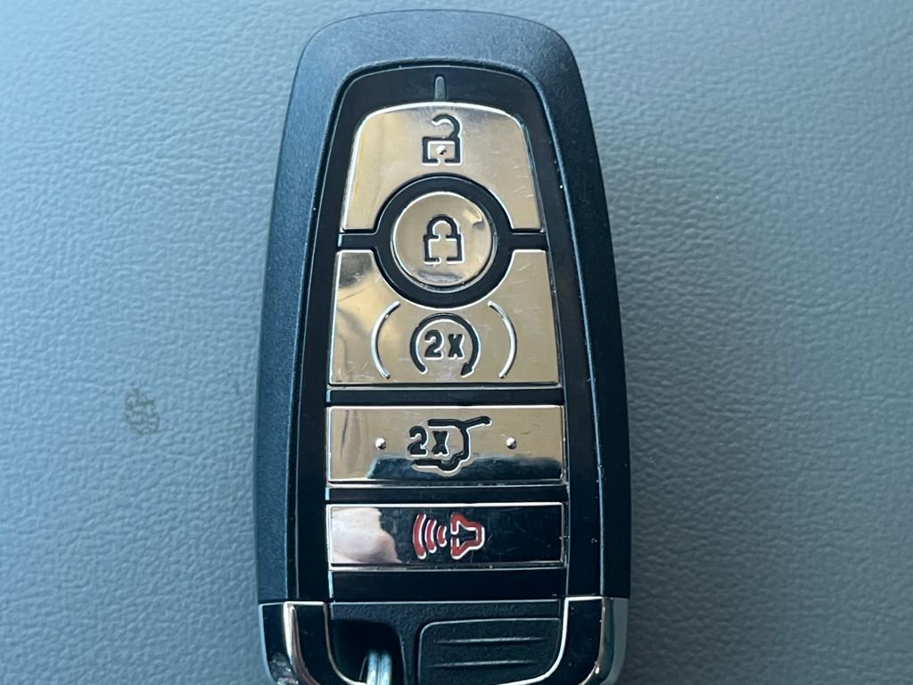 Certified 2023 Lincoln Corsair Reserve w/ Jet Appearance Package image 19